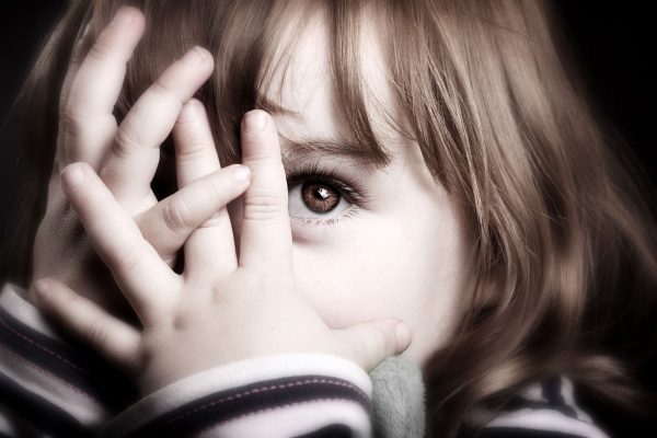 Khoa học cho thấy: Phần lớn thanh thiếu niên phạm tội đều có tuổi thơ bị cha mẹ ‘bạo hành bằng lời nói’